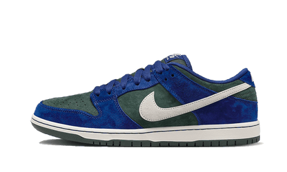 SB Dunk Low Deep Royal Blue