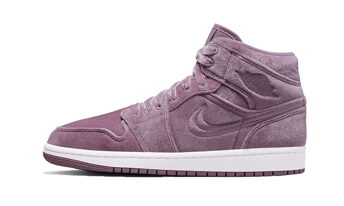 Air Jordan 1 Mid SE Lila Samt