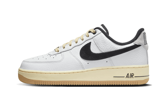 Nike Air Force 1 &