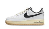 Nike Air Force 1 &