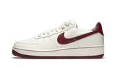 Nike Air Force 1 Low &