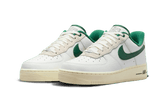Nike Air Force 1 Low &