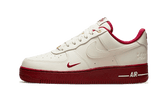 Nike Air Force 1 Low &