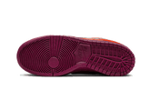 Nike SB Dunk Low Mystic Red - DV5429-601