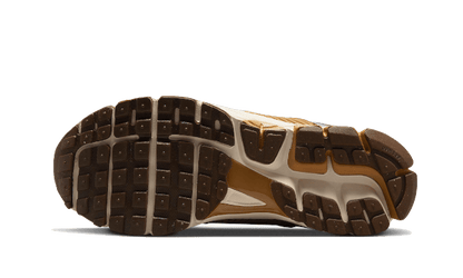 Nike Zoom Vomero 5 Wheat Grass Cacao Wow - FB9149-700